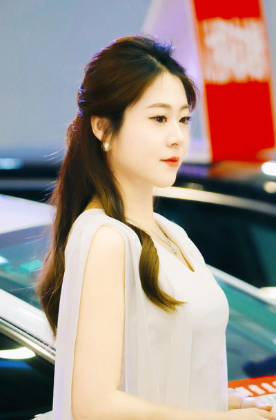 老扒和法蓉地2章精彩内容